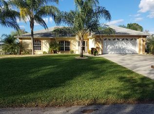 1636 River Rd, Astor, FL 32102