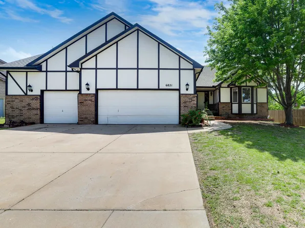 6821 E Pepperwood St, Wichita, KS 67226