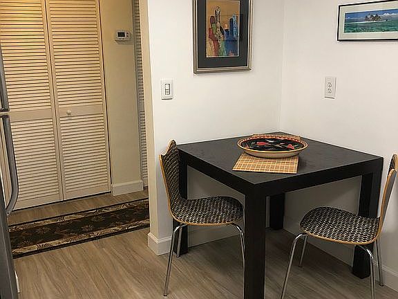 2nd image of 4651 1st St NE Unit 309