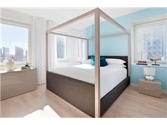 Rented by Douglas Elliman | media 36