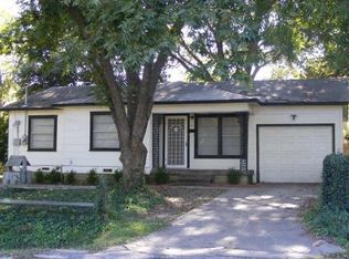 101 W McCoulskey St, Terrell, TX 75160