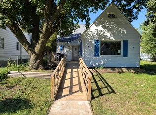 2913 Fredrickson St, South Bend, IN 46628