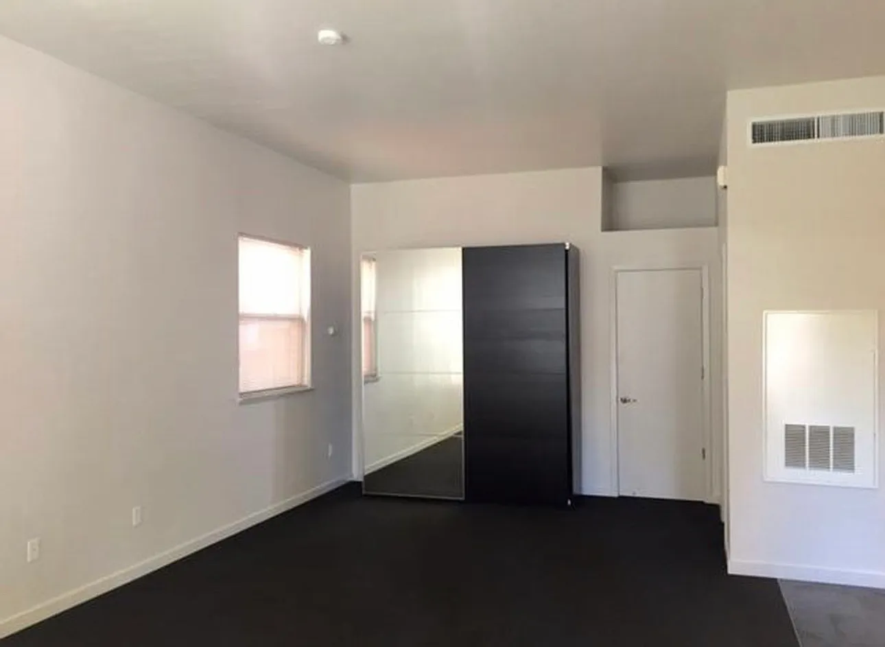 2619 N St — Photo 3