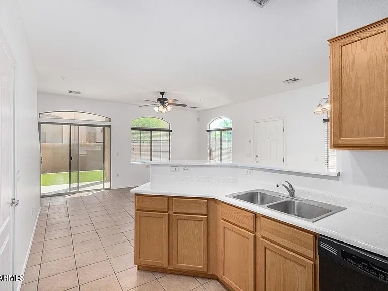 1350 S Greenfield Rd #1053 — Photo 5