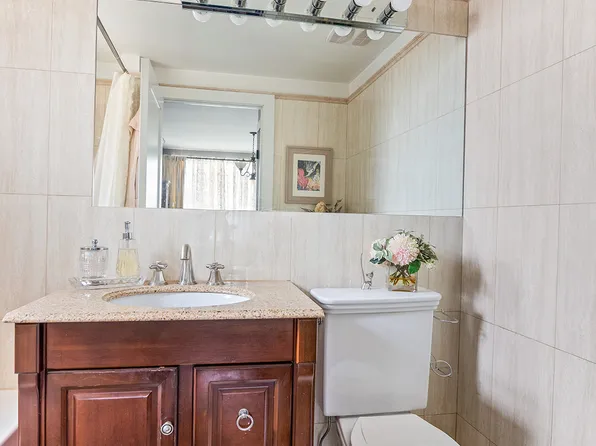 9917 Shore Road image 6 of 12