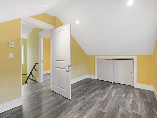 2 bedroom rental in Vancouver — photo 18