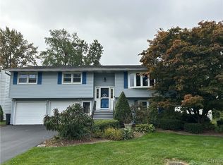 7479 Thunderbird Rd, Liverpool, NY 13088