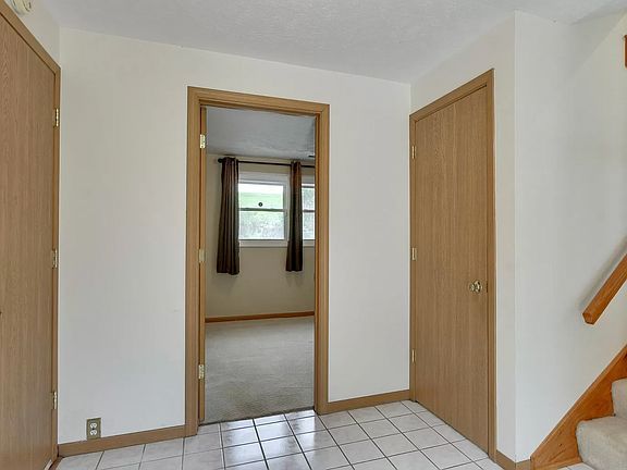3rd image of 6616 S 151st St