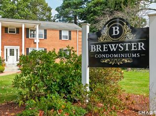45 Brewster Rd APT B, Glastonbury, CT 06033