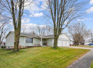 106 Dorothy Ln, Lone Tree, IA 52755