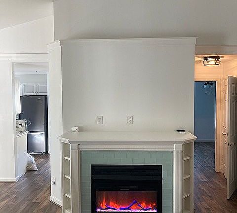 5th image of 2221 Delaney Dr #313