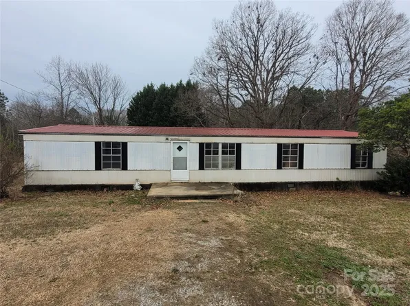 4161 Slanting Bridge Rd, Sherrills Ford, NC 28673