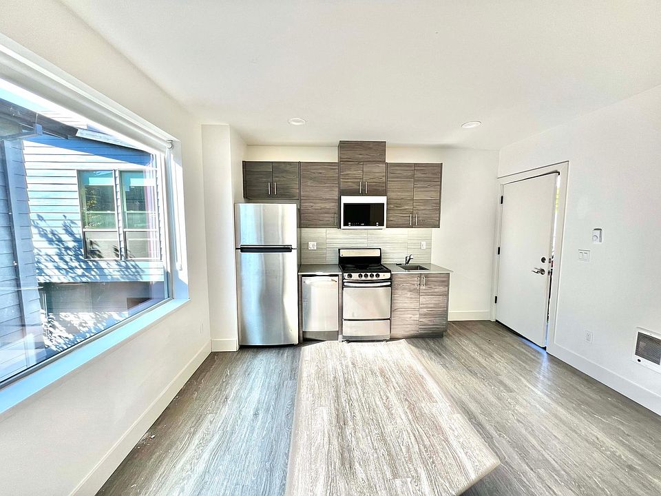 Kitchen and living room