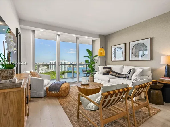 16385 Biscayne Blvd Unit 2406, North Miami Beach, FL 33160