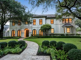 1020 River Glynn Dr, Houston, TX 77063