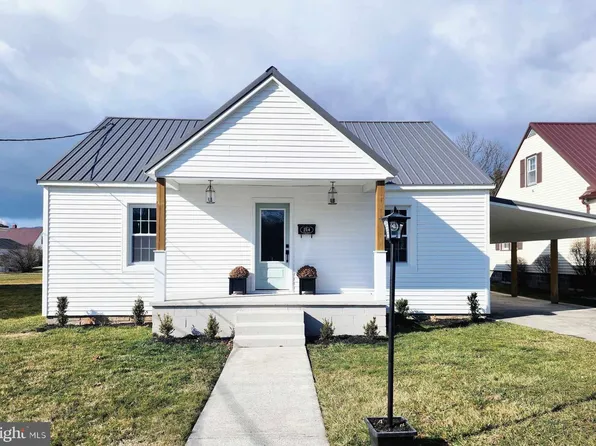 214 Grant St, Petersburg, WV 26847