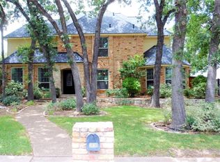 3030 Creekview Dr, Grapevine, TX 76051