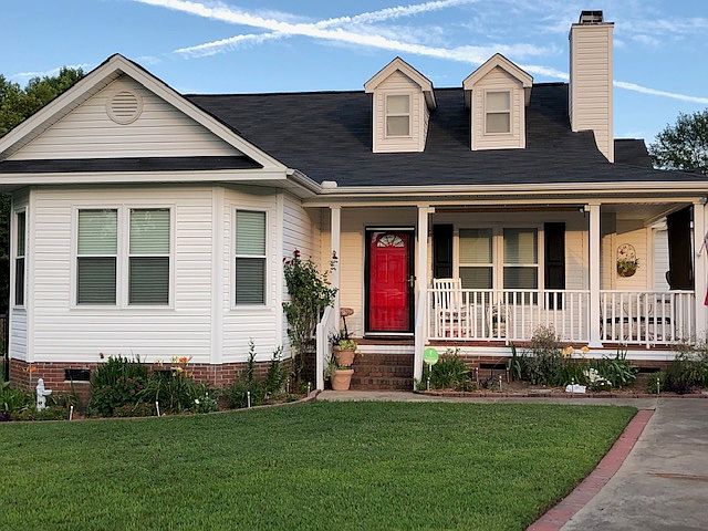 Check out this curb appeal!