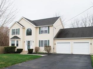 23 Deer Run Ln, Attleboro, MA 02703