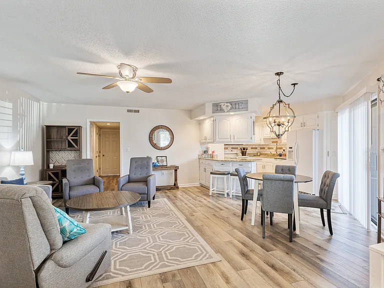 4242 Pinehurst Cir #N3 — Photo 3