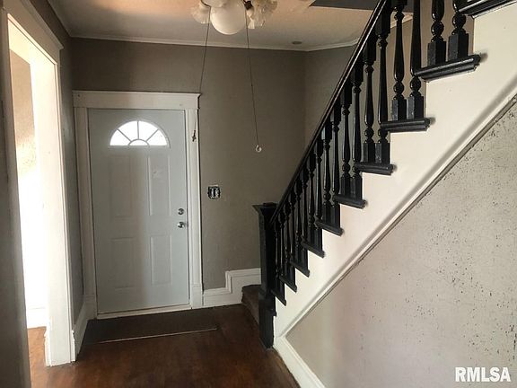 2nd image of 726 17th Ave