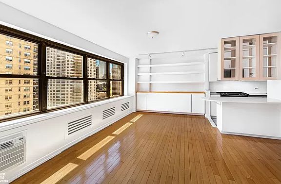2nd image of 165 W End Ave APT 15H