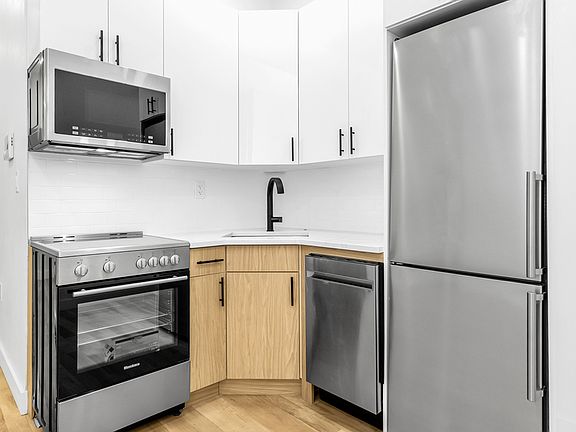 2nd image of 315 E 58th St APT 2B