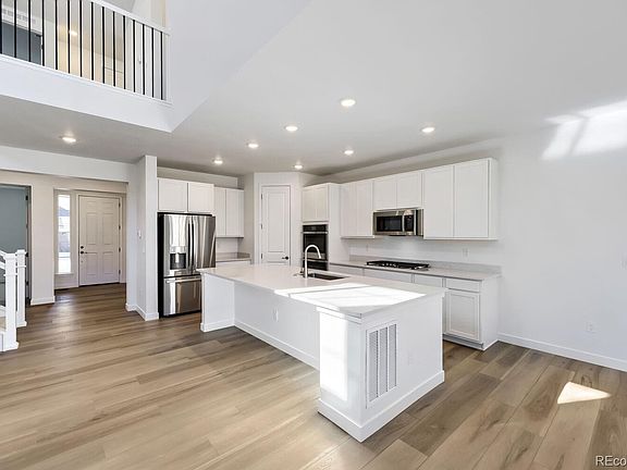 5th image of 3953 Buttongrass Trail