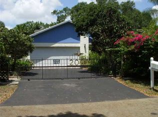 2081 SW 28th Ter, Fort Lauderdale, FL 33312