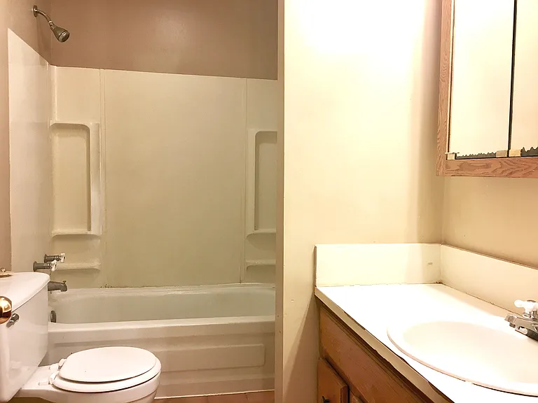 3743 S 28th West Ave — Photo 2
