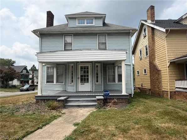 2272 S Taylor Rd, Cleveland Heights, OH 44118