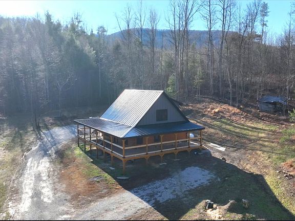2nd image of 248 Lower Smithfield Rd