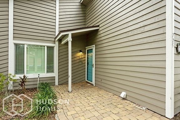 2nd image of 725 Sandy Creek Dr