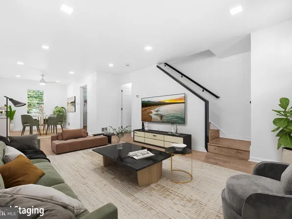 1130 46th Pl SE, Washington, DC 20019
