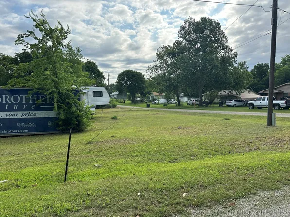 S 4th St, Calera, OK 74730