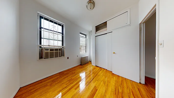 Rented by Bond New York | media 12