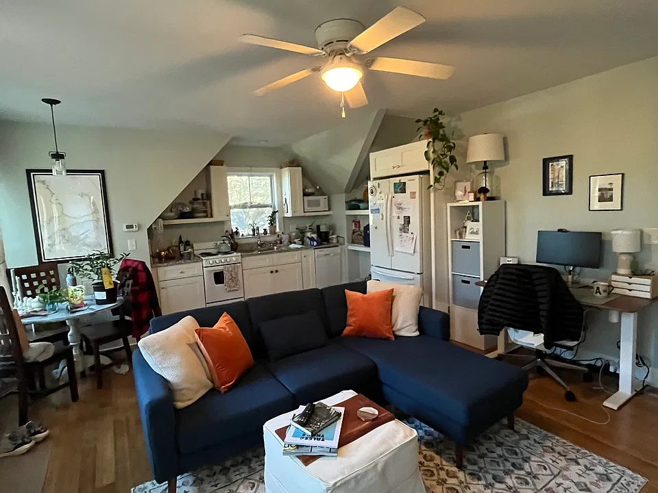 21 Pearl St