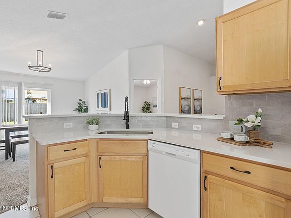 5th image of 12410 Glenn Hollow Dr