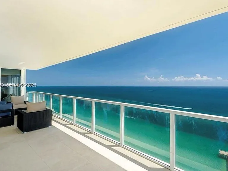 16699 Collins Ave #3902 — Photo 1