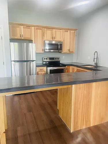 27 Farview St Photo 1