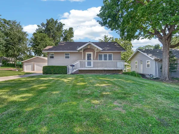 5903 Sheridan Ave, Des Moines, IA 50322