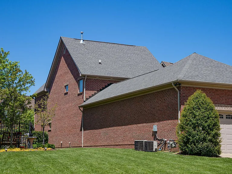 1100 Paddock Park Cir — Photo 30
