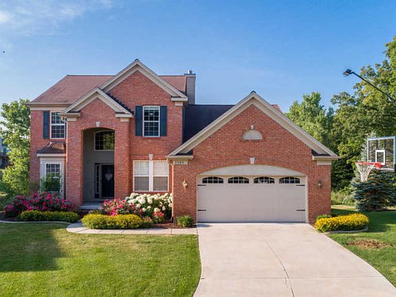 4th image of 2589 Black Horse Ct NE