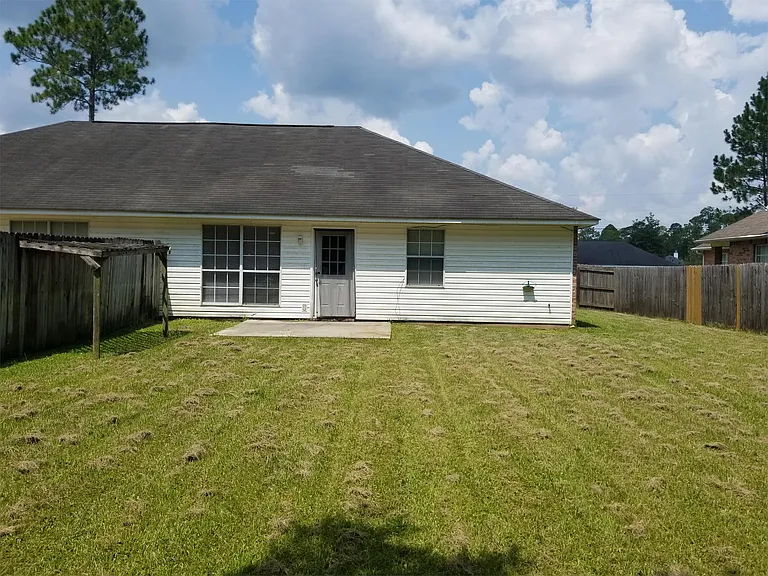 8210 Exchange St — Photo 10