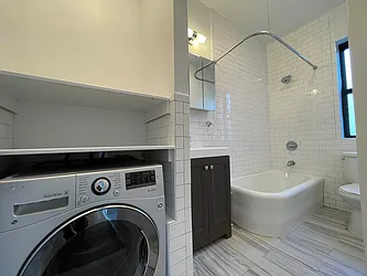 Rented by Hillel Realty Group