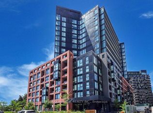 8 Tippett Rd #617, Toronto, ON M3H 0E7