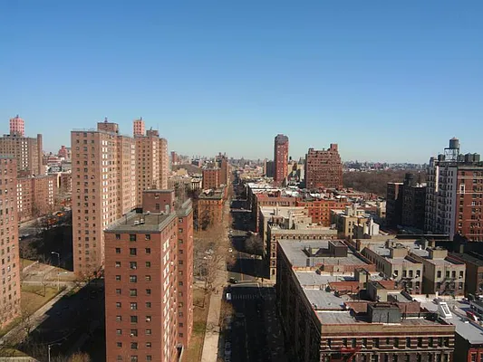 Sold by Sotheby's International Realty | media 9