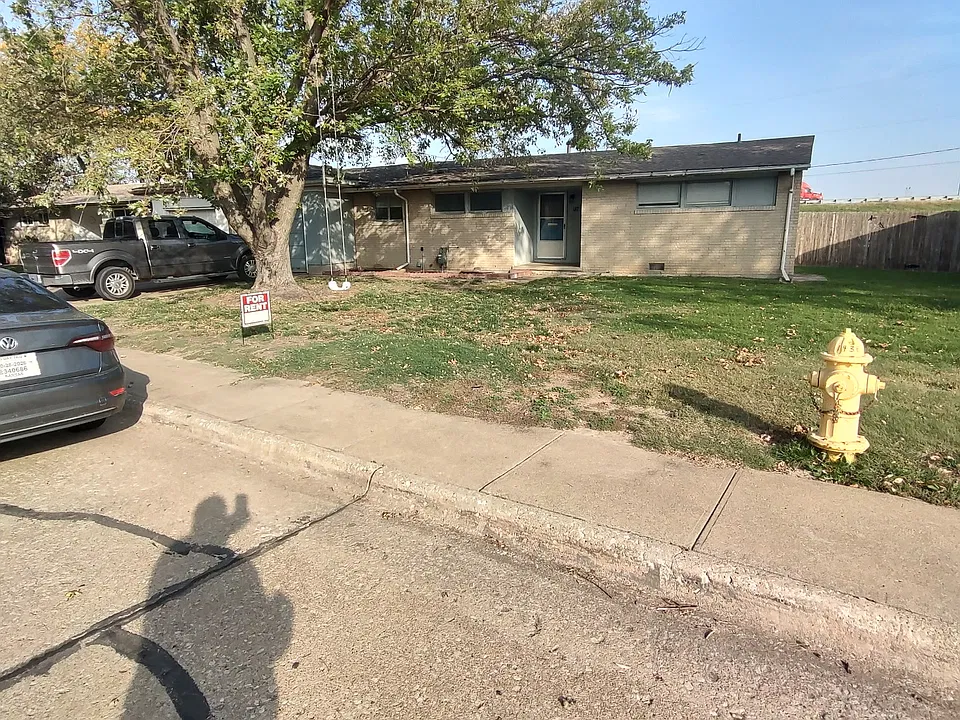 726 Banner Cir