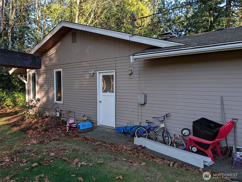 4th image of 12105 25th Avenue SE
