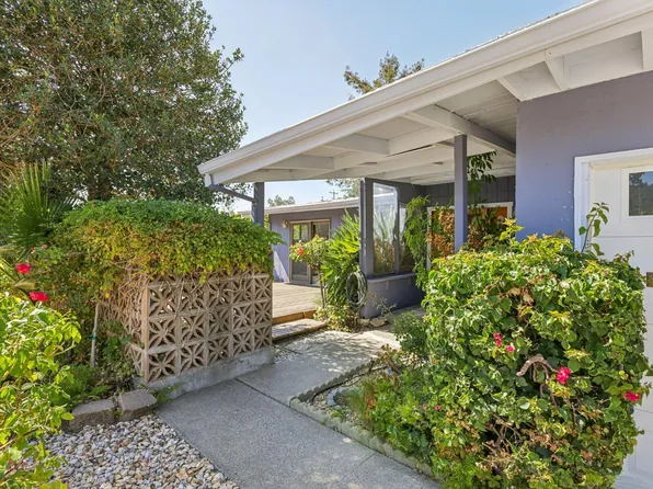 833 Estancia Way, San Rafael, CA 94903